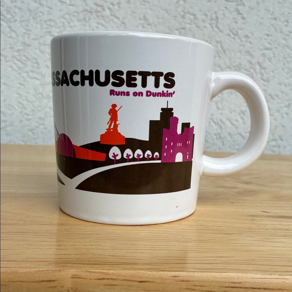 Dunkin’ Donuts Massachusetts mug 2012. - Picture 2 of 9